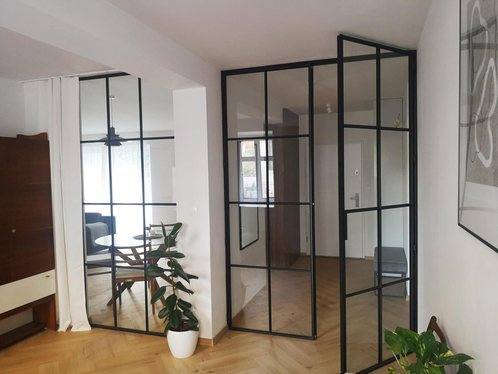 Beautiful New Apt In Old Town Near Train Station - Free Parking Bratislava Ngoại thất bức ảnh