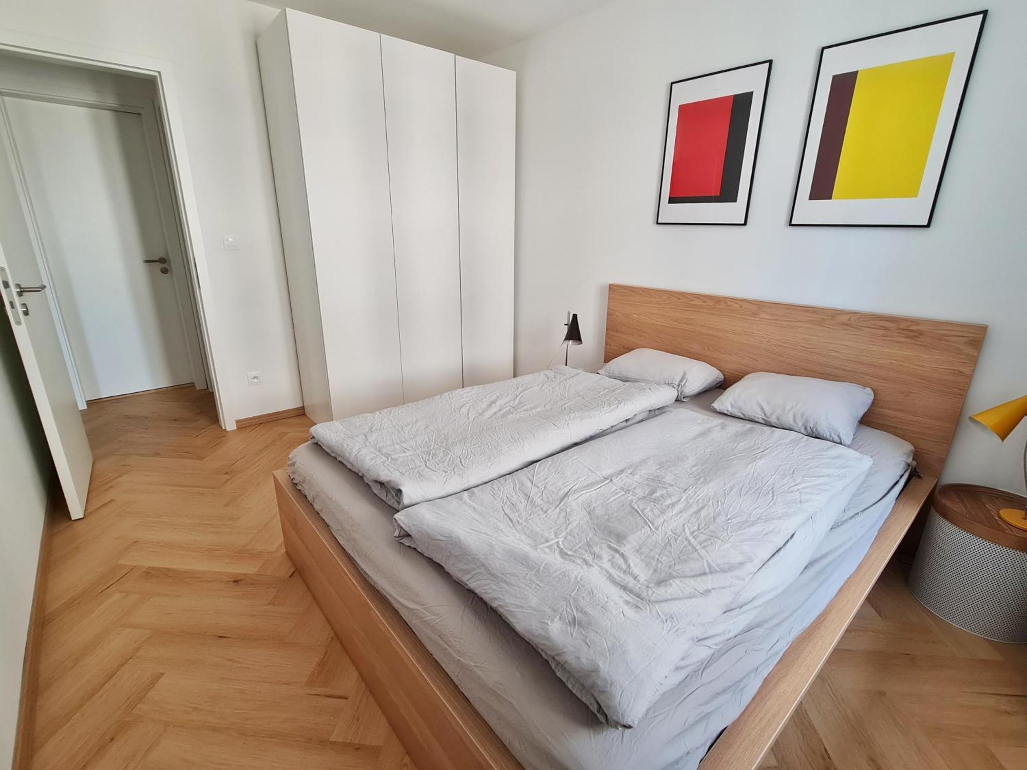 Beautiful New Apt In Old Town Near Train Station - Free Parking Bratislava Ngoại thất bức ảnh